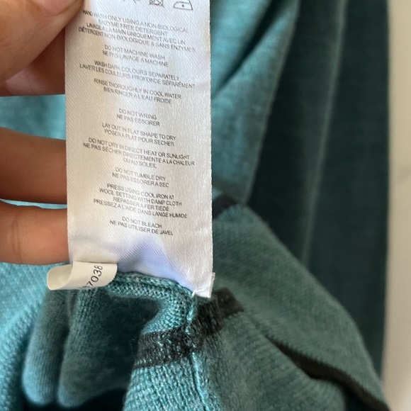 Pringle WOOL V-neck Blue Sweater - Picture 5 of 7